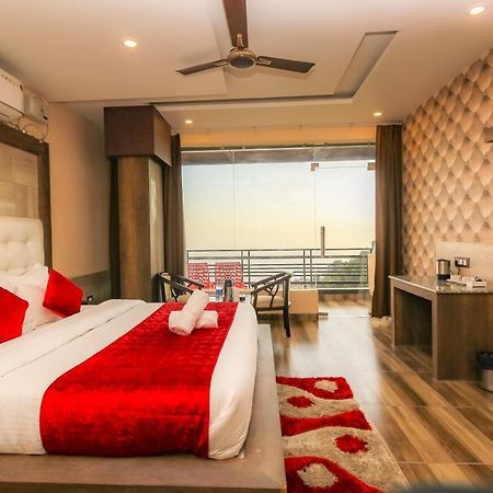 Hotel King Castle Νταραμσάλα Εξωτερικό φωτογραφία