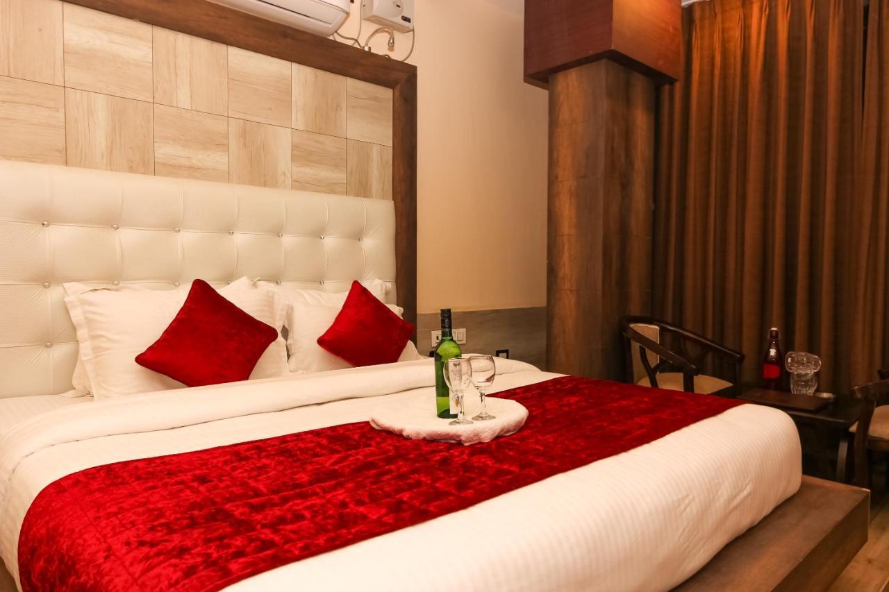 Hotel King Castle Νταραμσάλα Εξωτερικό φωτογραφία