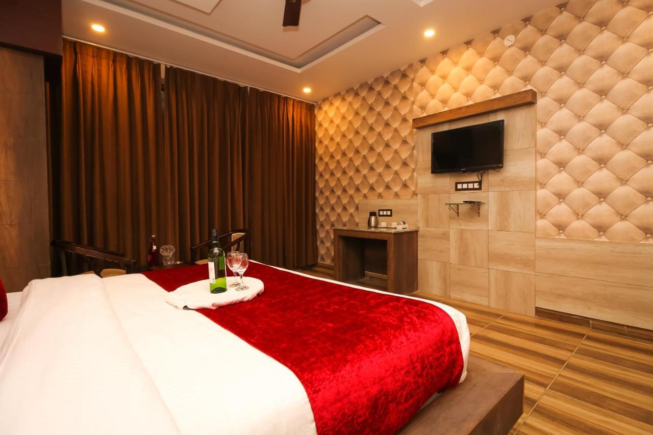 Hotel King Castle Νταραμσάλα Εξωτερικό φωτογραφία