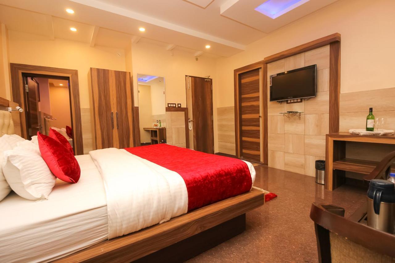 Hotel King Castle Νταραμσάλα Εξωτερικό φωτογραφία