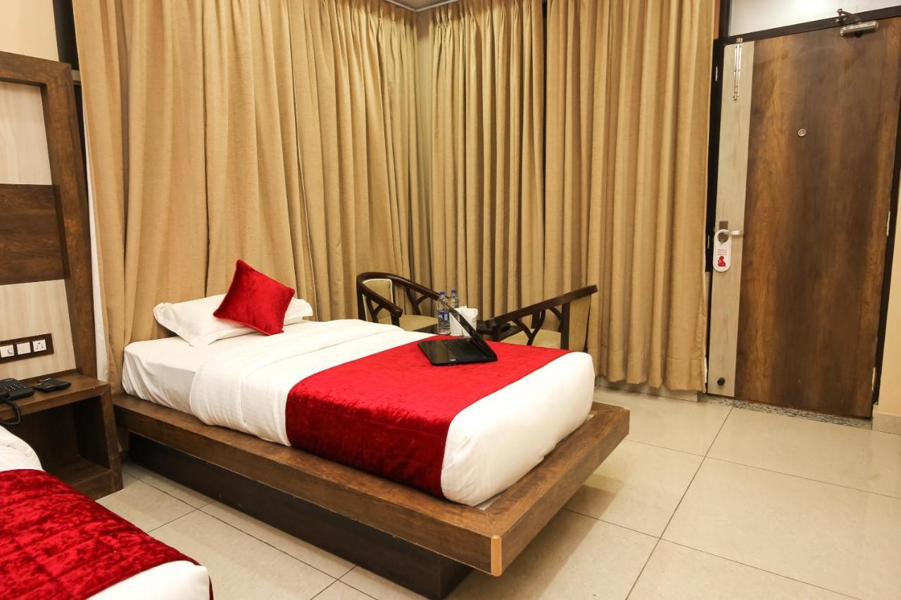 Hotel King Castle Νταραμσάλα Εξωτερικό φωτογραφία