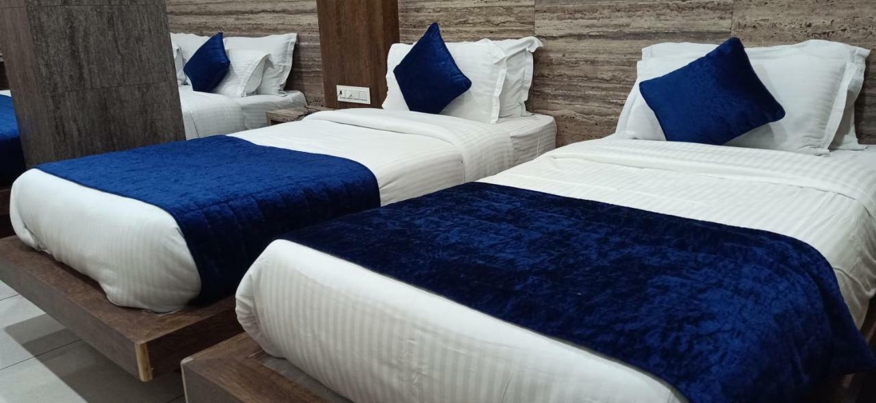 Hotel King Castle Νταραμσάλα Εξωτερικό φωτογραφία