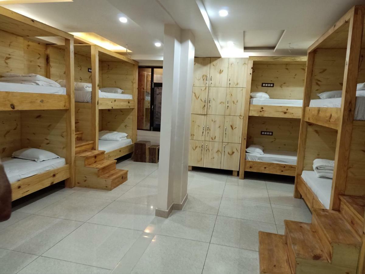 Hotel King Castle Νταραμσάλα Εξωτερικό φωτογραφία